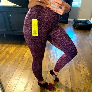All in motion mulberry leggings